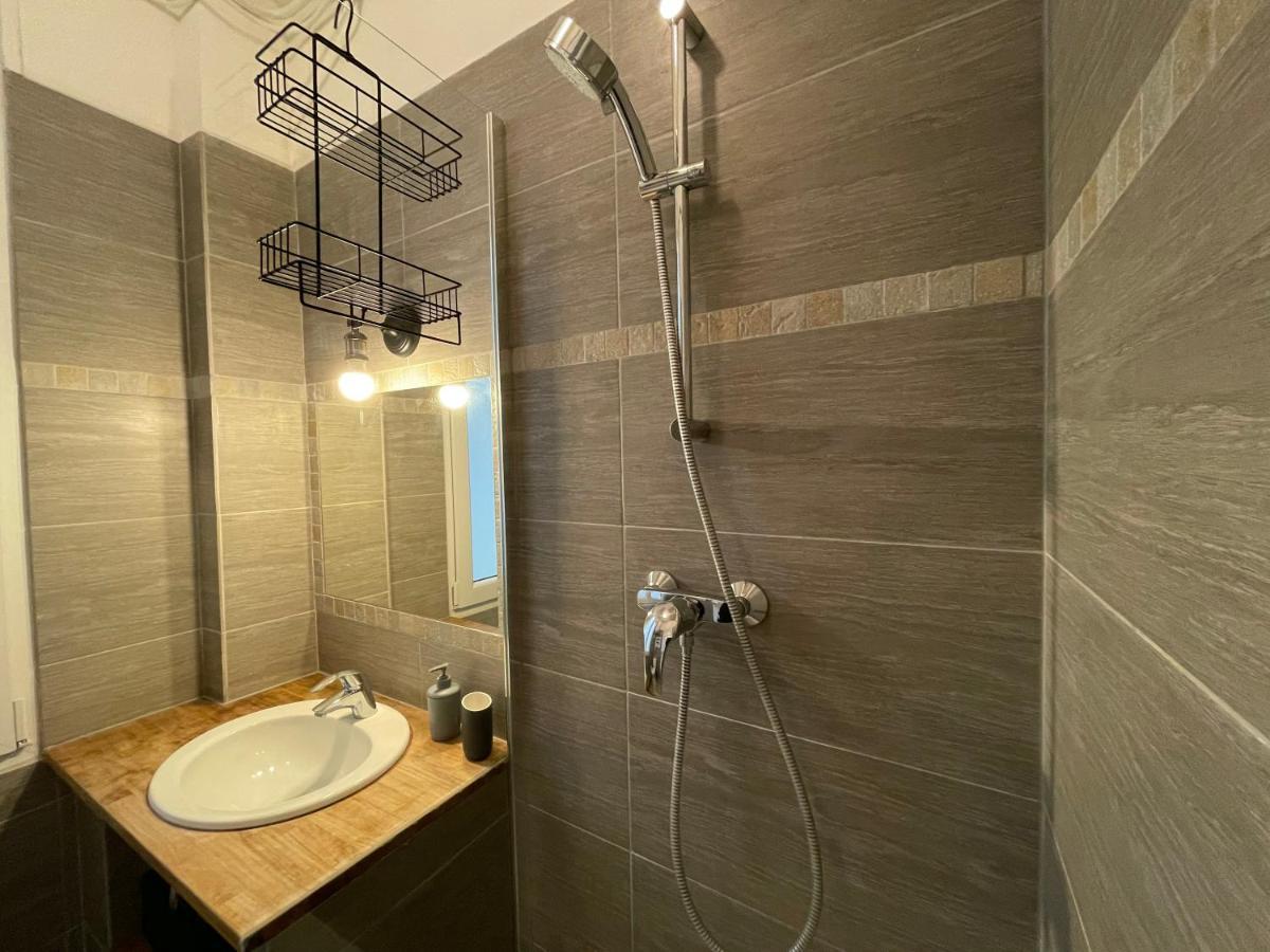 Nice Renting - Notre Dame - Cosy Loft Perfect View On The Roofs Ngoại thất bức ảnh